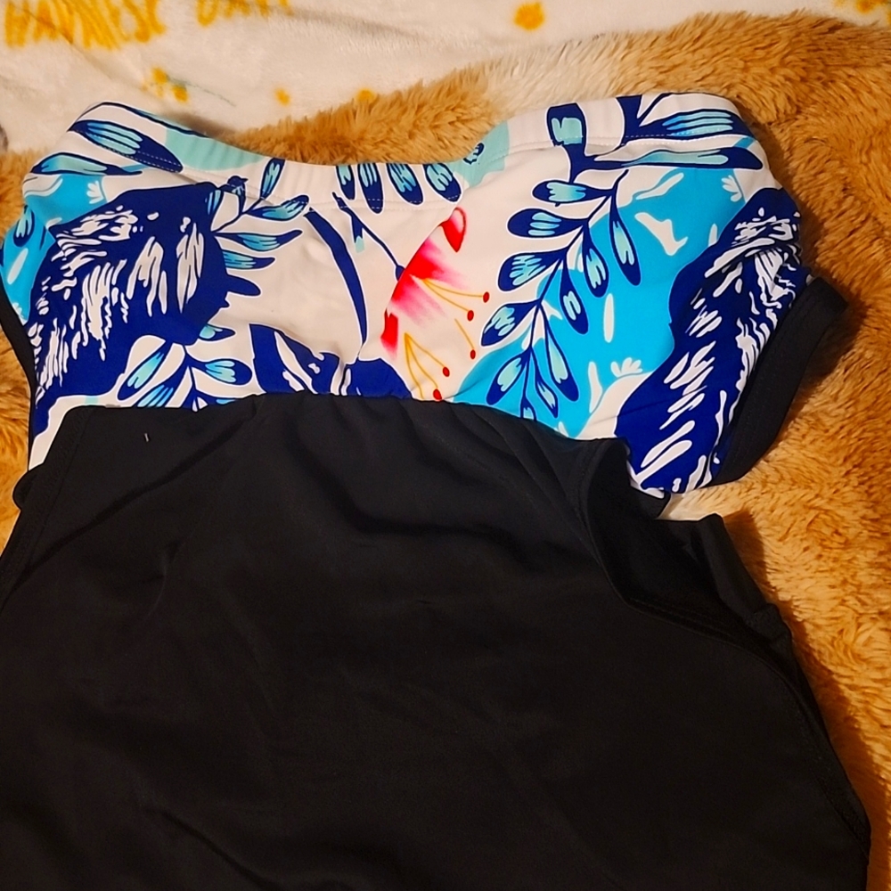 Bathing suit